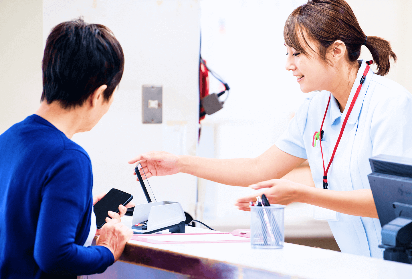 医療事務のお悩み、遠隔で解決に変更