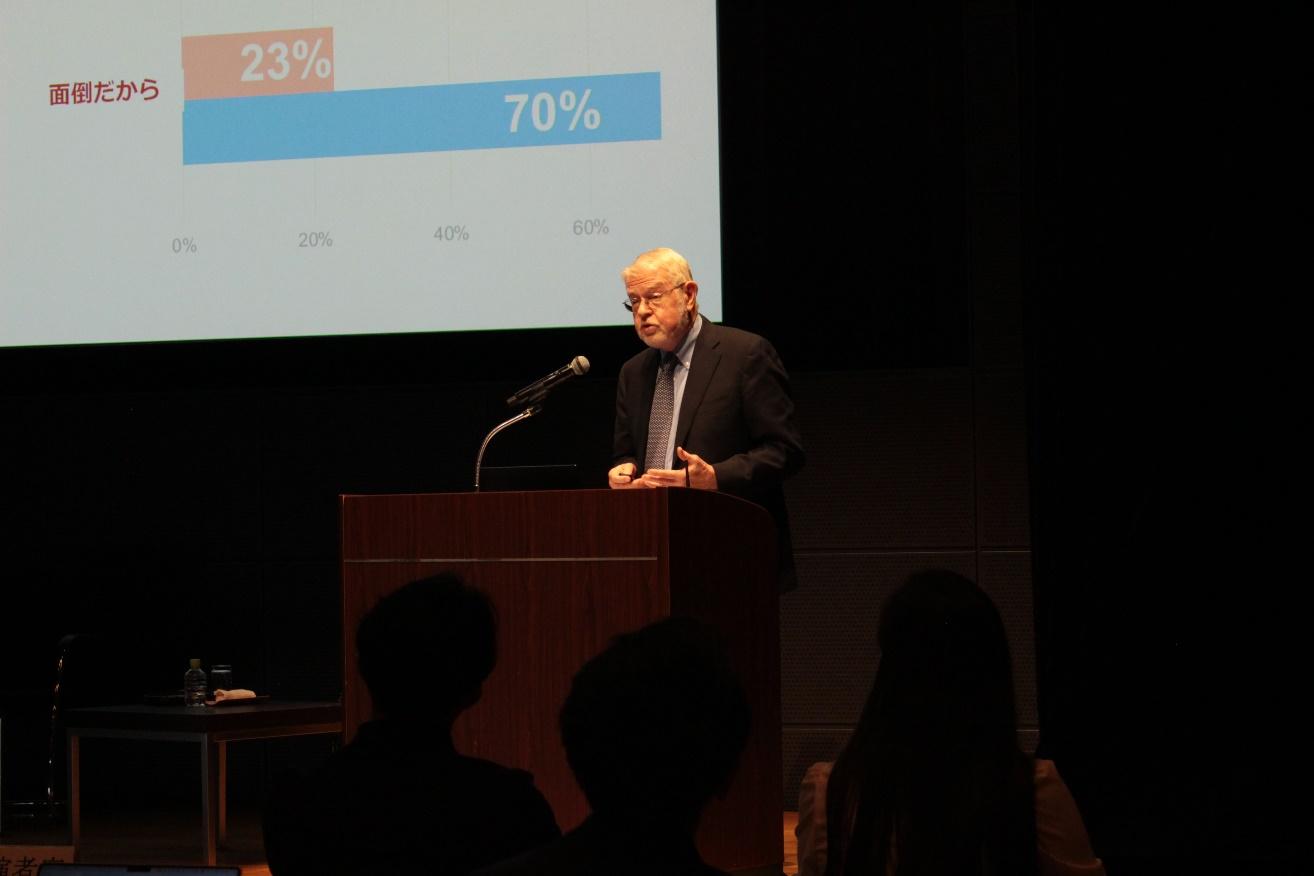 CXフォーラムに登壇するJohn A. Goodman氏